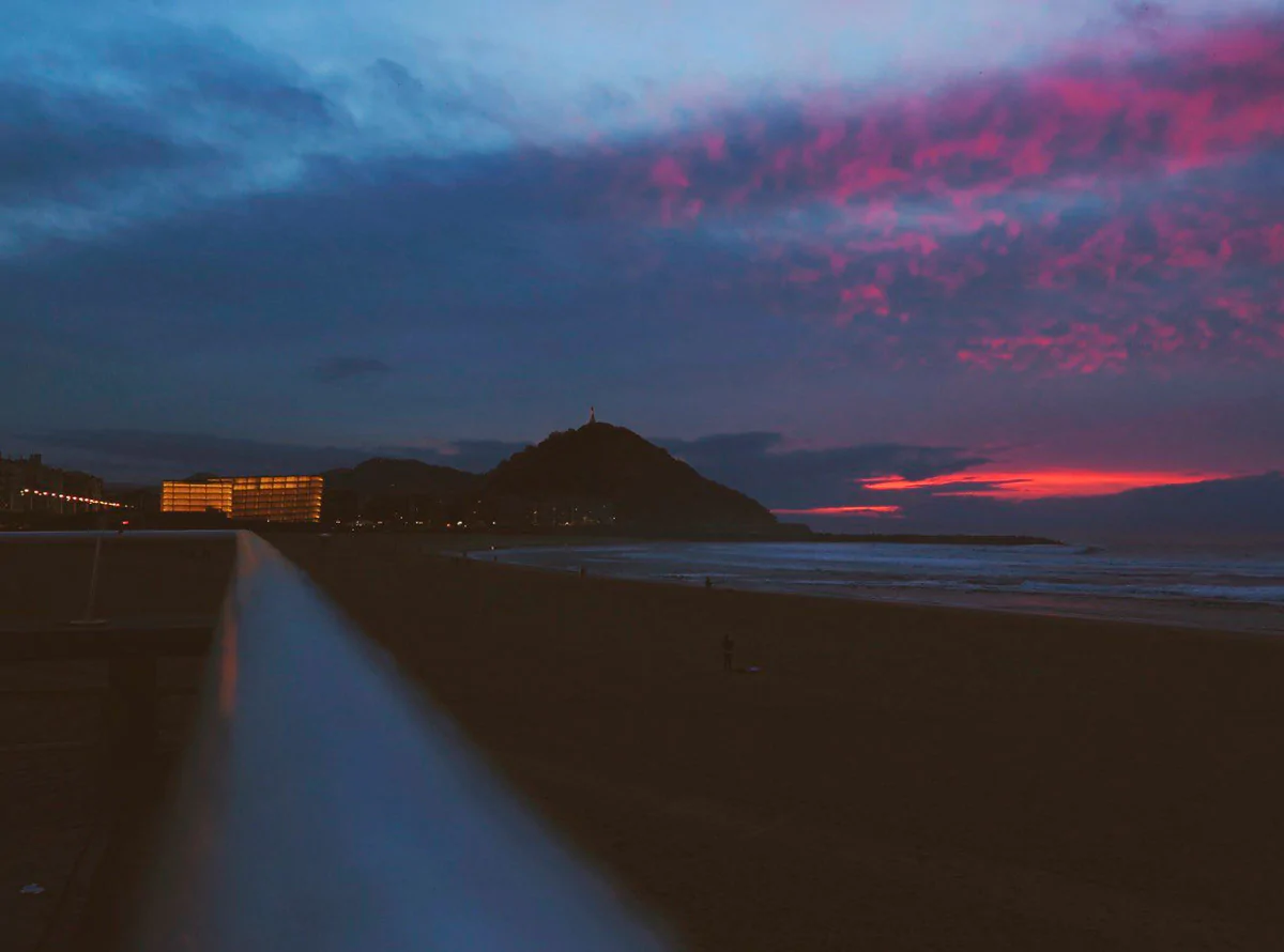Sunsets on Zurriola beach - Donostia